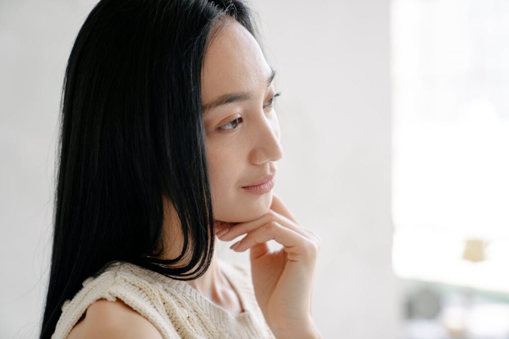 Kolagen czy kwas hialuronowy na zmarszczki? Co lepsze?